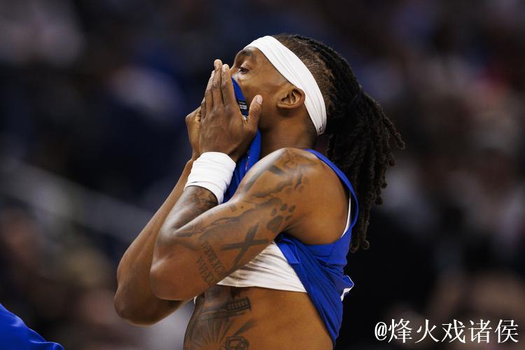 曼恩与快船签下3年4700万提前续约合同 上赛季场均得分8.8分